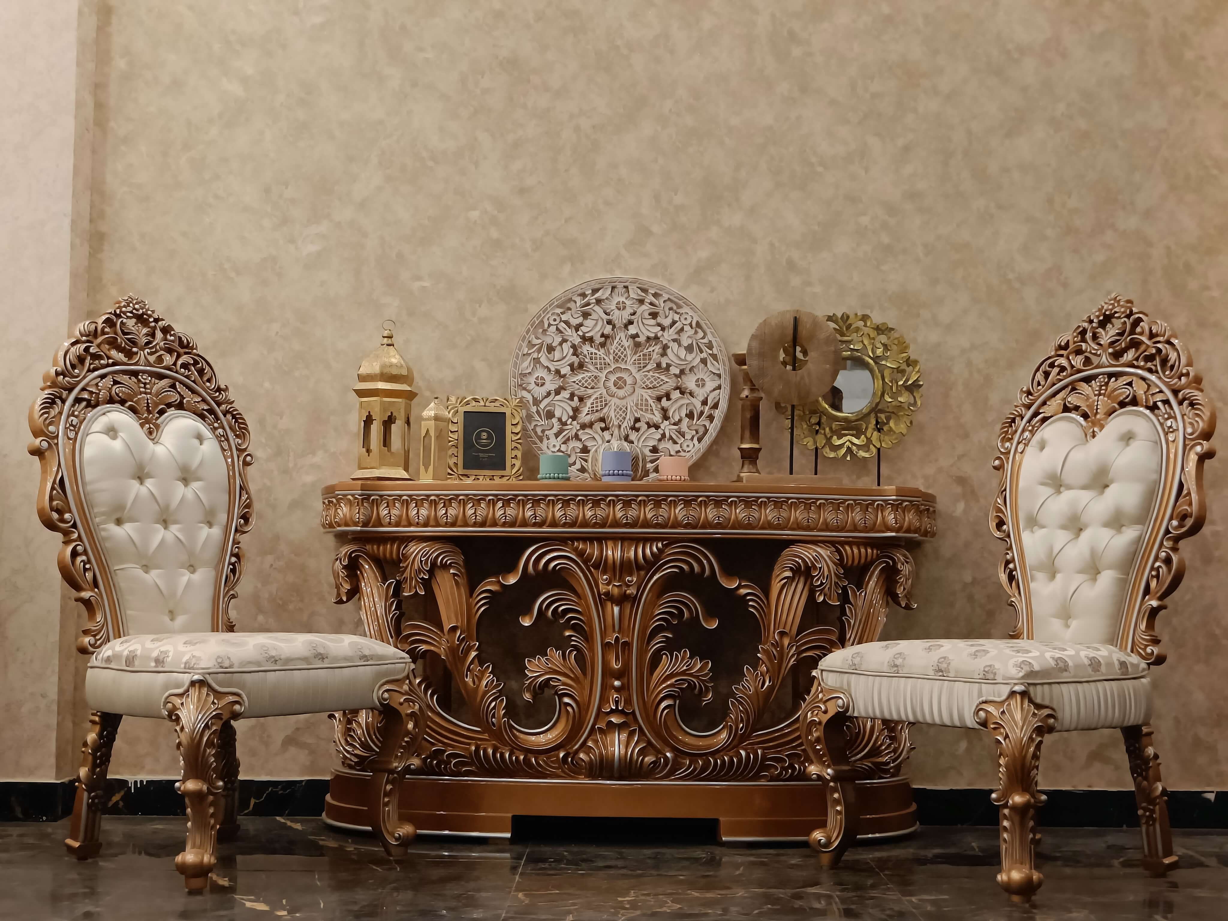 Royalzig Luxury Furniture