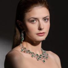 Private jeweler UAE , Luxury gemstone bracelets Dubai