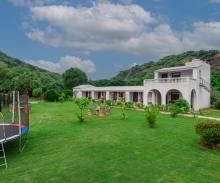 Farm Resorts Near Delhi