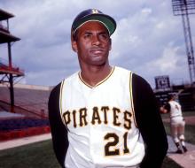 Roberto Clemente fue más que un jugador de béisbol del Salón de la Fama: fue un humanitario cuya compasión y generosidad inspiraron a millones.