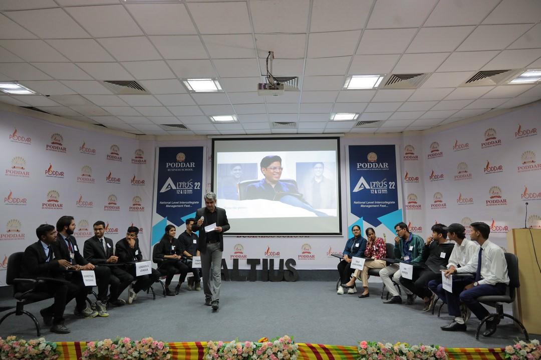 Specializes in imparting management and leadership skills in diverse sectors
