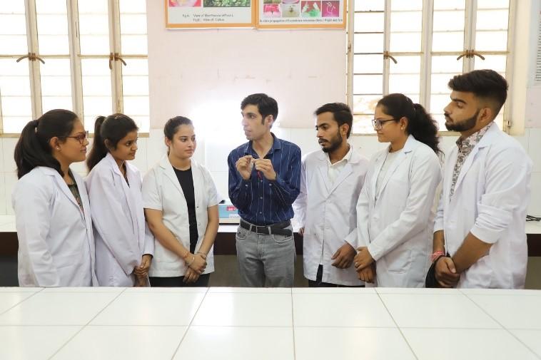 Career opportunities for medical students in Pharmacy