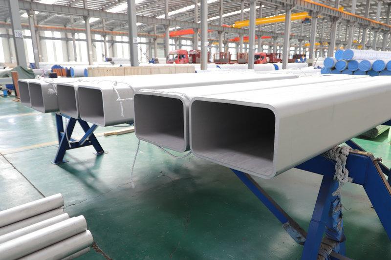 Stainless steel pipe