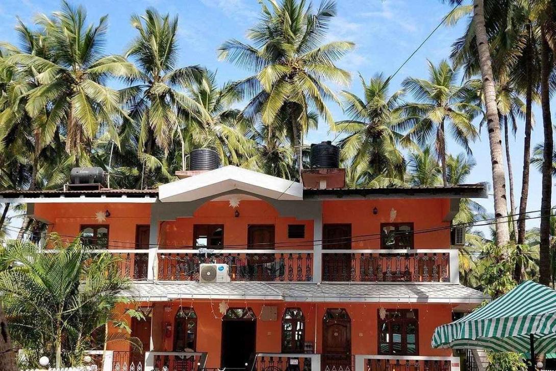 hotels in palolem beach goa, hotels in palolem beach for couples, hotels near palolem beach, guest houses in palolem goa, sea facing rooms in goa near palolem beach