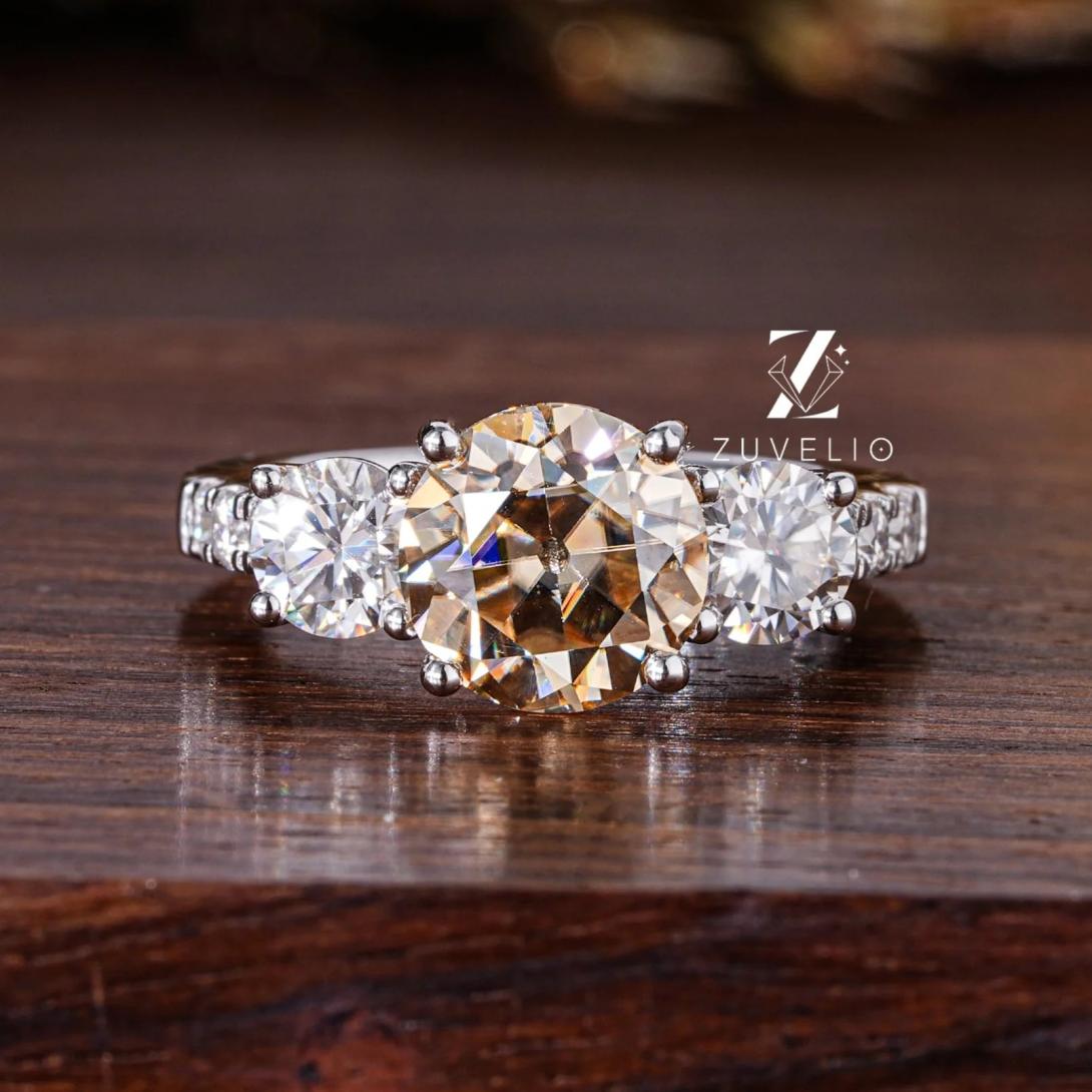 Modern Ring