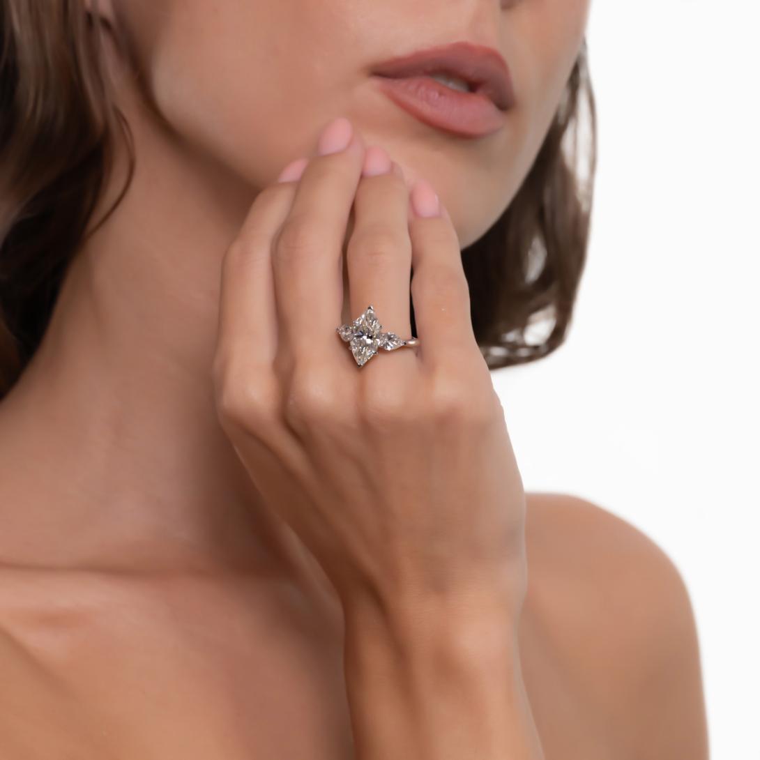 Custom engagement rings UAE, Fine diamond earrings UAE, Bridal earrings Saudi Arabia