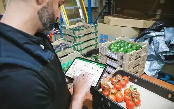 Practical Approaches Businesses Can Use for Negotiating With Food Wholesalers