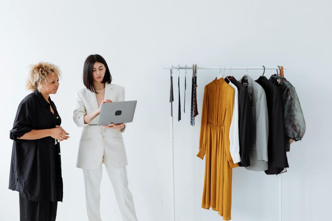 what is a retail industry