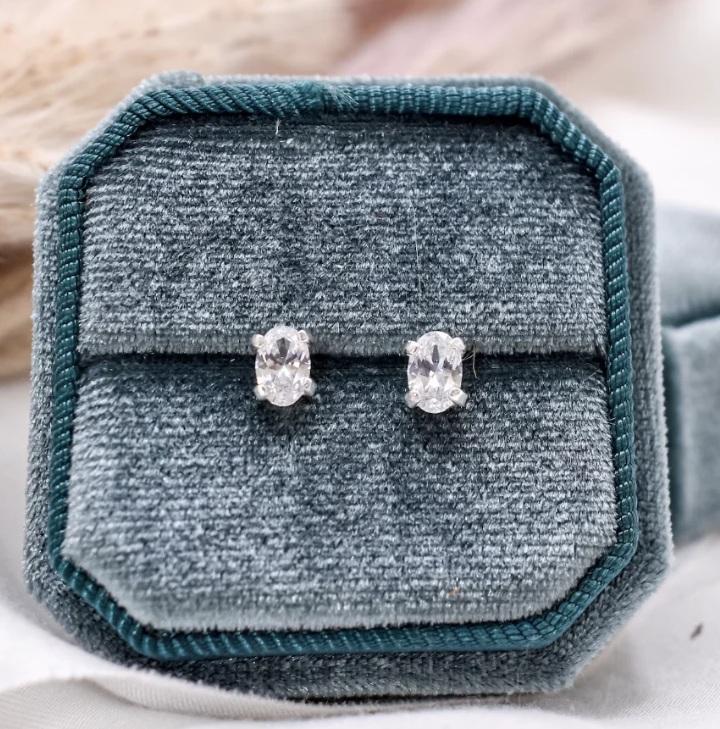 cremation diamond earrings, cremation earrings for ashes