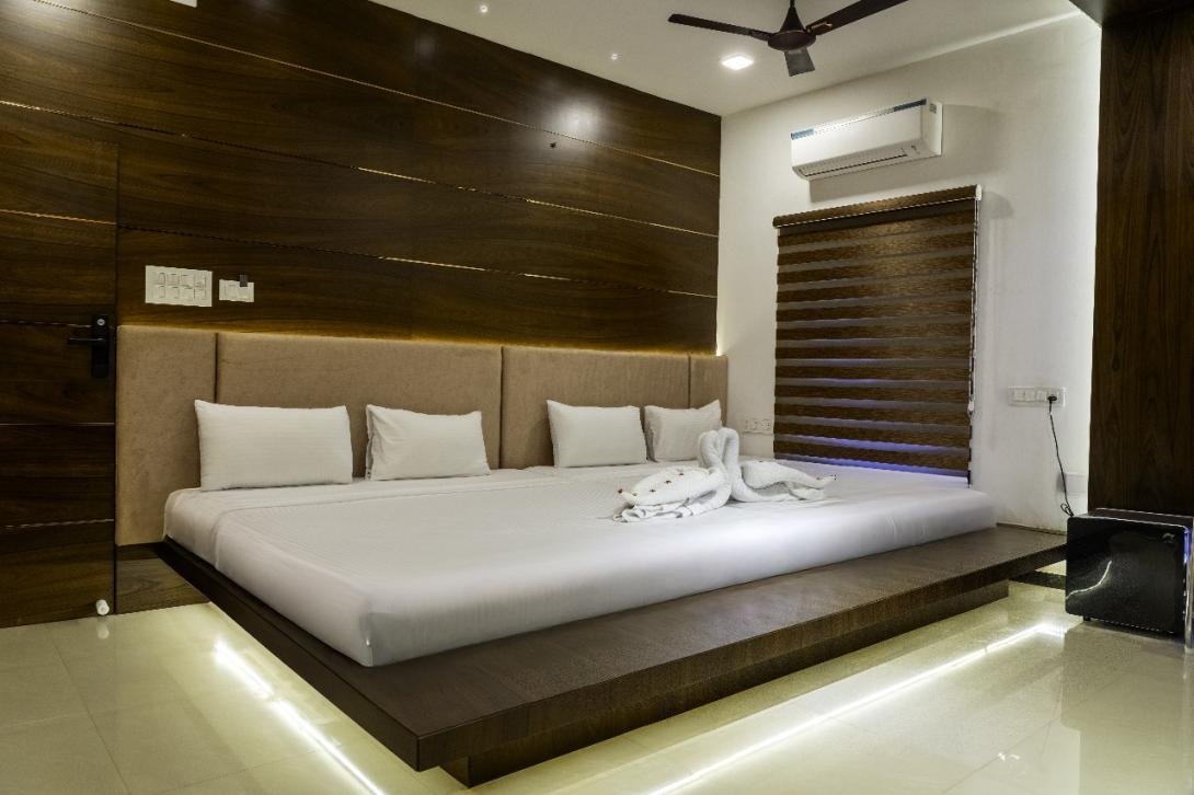 best hill view resort in coimbatore, best resorts in coimbatore, coimbatore luxury resorts, resort in coimbatore with swimming pool, premium stay in walayar,coimbatore resorts with open air theatre, nature stay in coimbatore, best resorts for wedding in coimbatore, resorts with outdoor games in coimbatore, resorts in walayar with price,best resorts in coimbatore for family, resorts in coimbatore for one day outing, resorts with event venue in coimbatore, best resorts in coimbatore with activities, mountain 