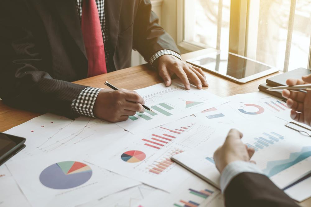 canadian stocks to buy today